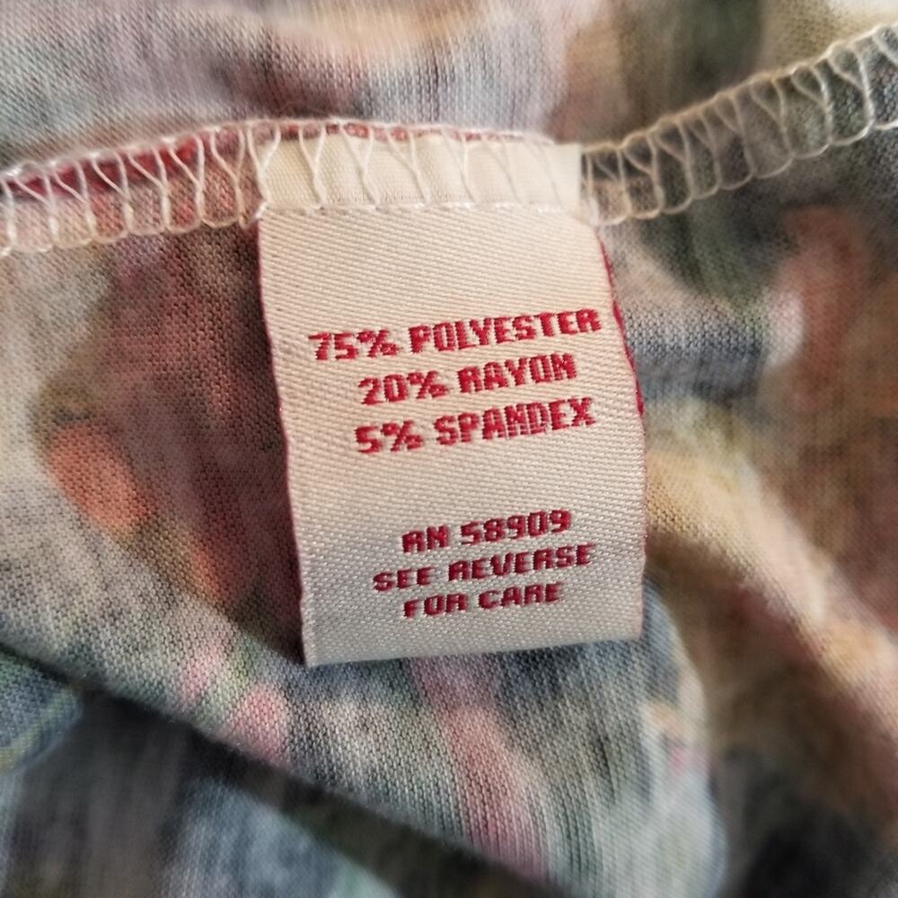 REBA floral top size‎ large - Picture 9 of 12